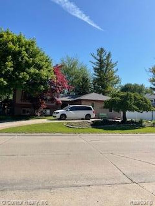 39480 Baroque Boulevard, Clinton Charter Township, MI, 48038 | Card Image