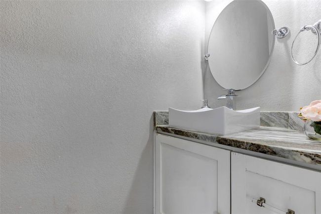 1003 Highland Woods Dr, House other with 4 bedrooms, 3 bathrooms and 2 parking in Highlands TX | Image 20