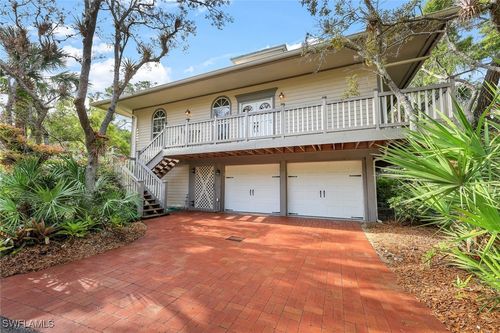 3812 Survey Cir, BONITA SPRINGS, FL, 34134-8656 | Card Image