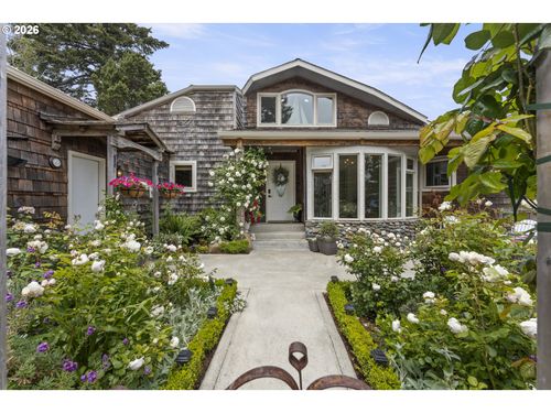 1008 Lakeshore Dr, Port Orford, OR, 97465-9602 | Card Image