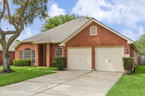 4135 N Nolan Pl, Pearland, TX, 77584-9448 | Card Image