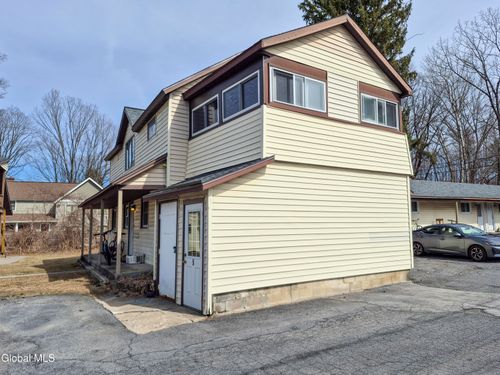 apt-8-524 Maple Ave, Saratoga Springs, NY, 12866-5540 | Card Image