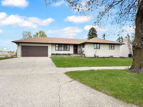 873 S Hampton St, Fairmont, MN, 56031-4308 | Card Image