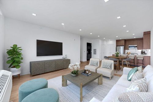 406-8404 4th Ave, North Bergen, NJ, 07047-5095 | Card Image