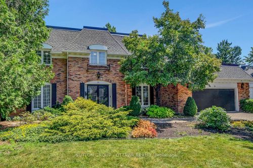 31 Chinook Cres, Nepean, ON, K2H7C9 | Card Image