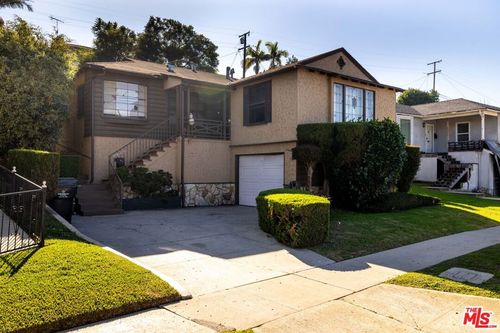 2420 W 101st St, Inglewood, CA, 90303-1745 | Card Image