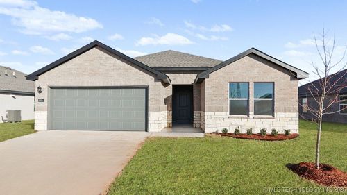 9915 E 135th Street S, Bixby, OK, 74008 | Card Image