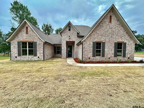 215 Clara Ln, Kilgore, TX, 75662-7634 | Card Image
