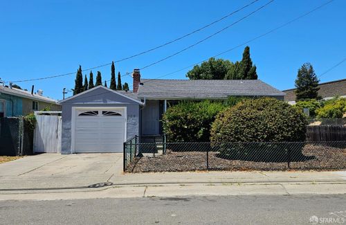 21235 Kahlert St, Castro Valley, CA, 94546-6213 | Card Image