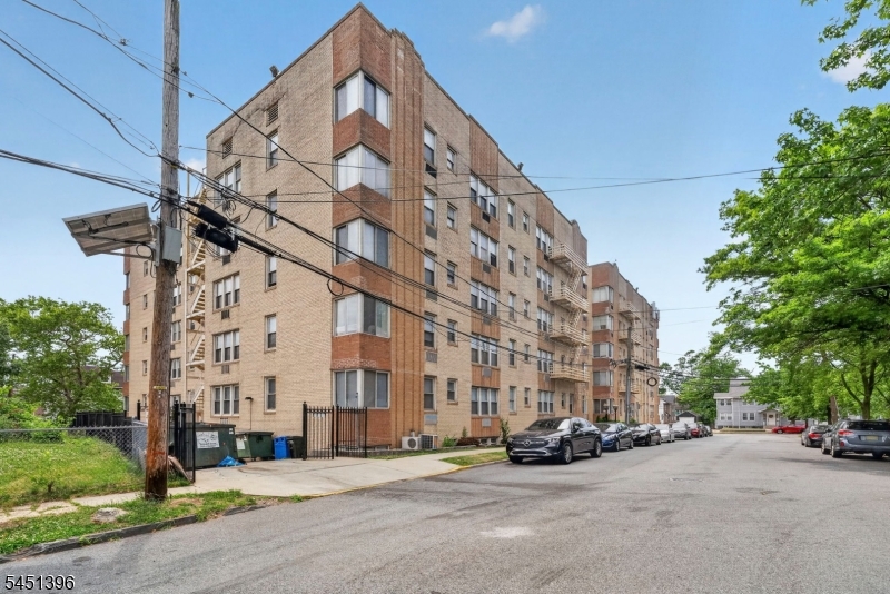 Residential in Newark City 2