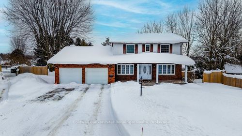 33 Tower Rd, Chesley, ON, N0G1L0 | Card Image