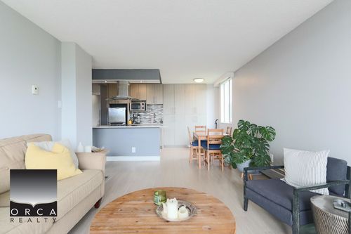 1704-2016 Fullerton Ave, North Vancouver, BC, V7P3E6 | Card Image
