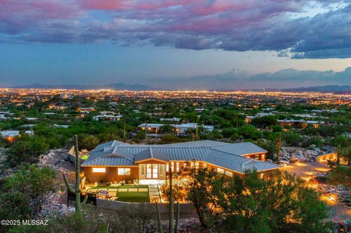 6800 N Cocopas Rd, Tucson, AZ, 85718-2502 | Card Image