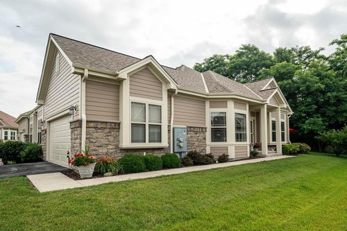 11679 W Willow Court, Greenfield, WI, 53228 | Card Image