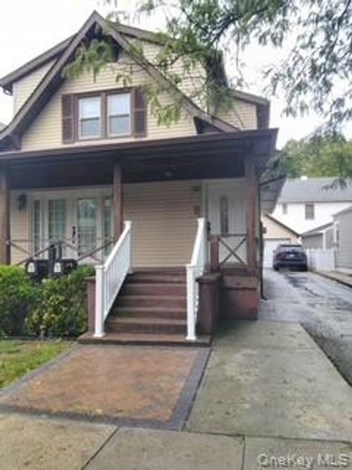 10 Granger Ave, Floral Park, NY, 11001-2209 | Card Image