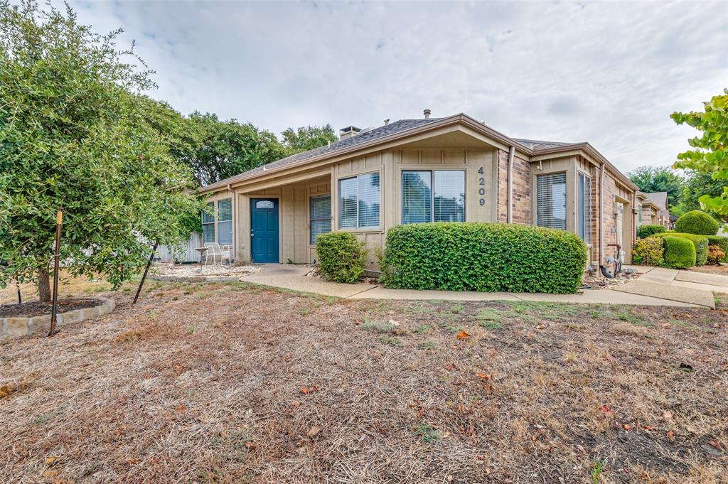 Rosser Sq, Dallas, TX 75244