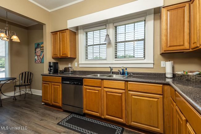 Hwy178-11-kitchen | Image 7