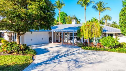 9 Lantana Ln, Sewalls Point, FL, 34996-6406 | Card Image