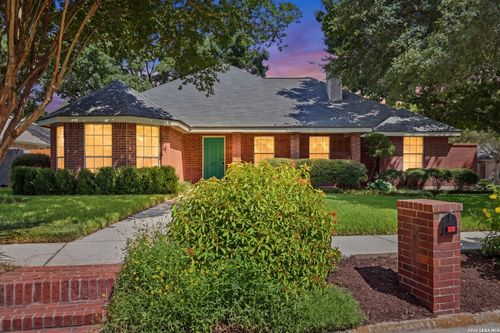 602 Summerwood Dr, New Braunfels, TX, 78130-3625 | Card Image