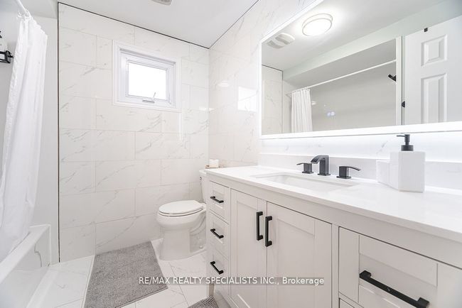 72 Farrow Cres, House other with 5 bedrooms, 4 bathrooms and 2 parking in Ajax ON | Image 35
