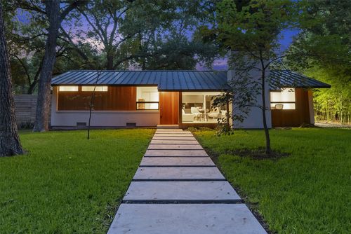 8571 Eustis Ave, Dallas, TX, 75218-4309 | Card Image