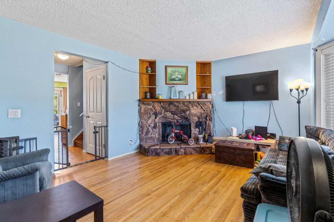 9 - 6103 Madigan Dr Ne, Home with 3 bedrooms, 1 bathrooms and 1 parking in Calgary AB | Image 1