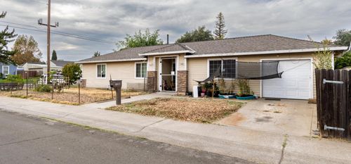 2303 Roanoke Avenue, Sacramento, CA, 95838 | Card Image