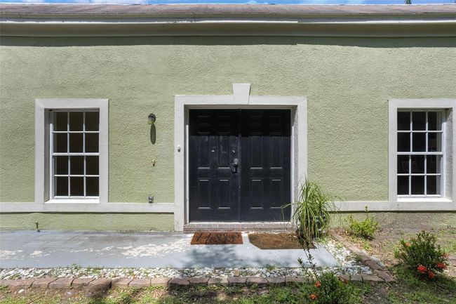 Front entrance | Image 6