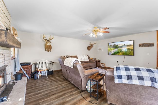 1832 S Walnut Grove Rd, House other with 2 bedrooms, 1 bathrooms and null parking in Bloomfield IN | Image 8