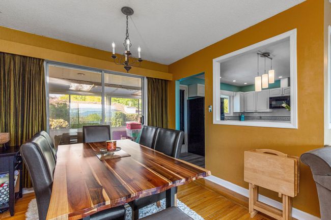 33803 4 Avenue, House other with 3 bedrooms, 1 bathrooms and 3 parking in Mission BC | Image 9
