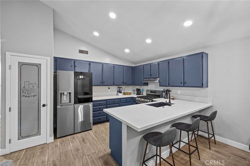 1720 Express Cir, Colton, CA, 92324-6231 | Card Image