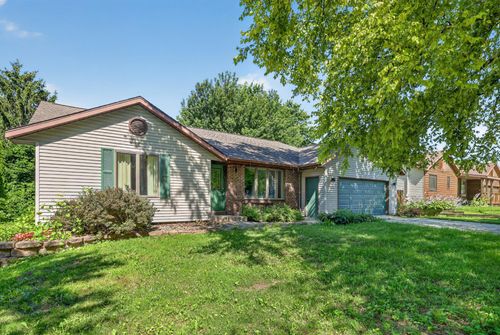 929 Byron Ave N, Byron, MN, 55920-1413 | Card Image