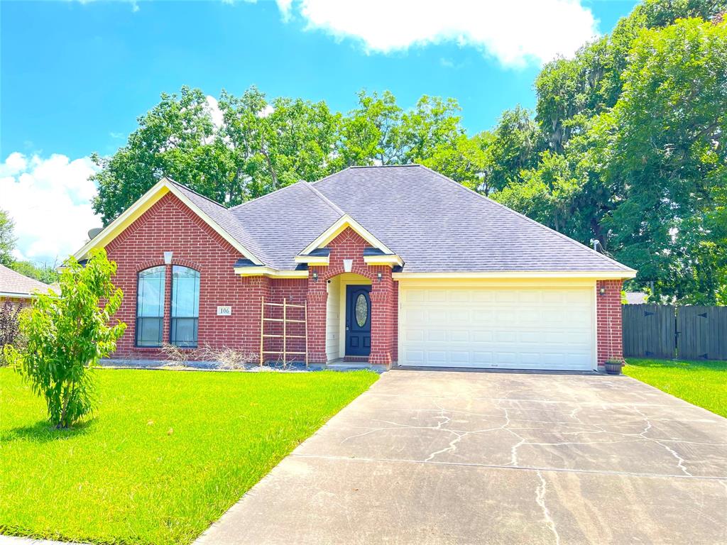 Sugar Cane Cir, Lake Jackson, TX 77566
