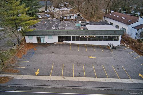 80 E Main St, Huntington, NY, 11743-2813 | Card Image