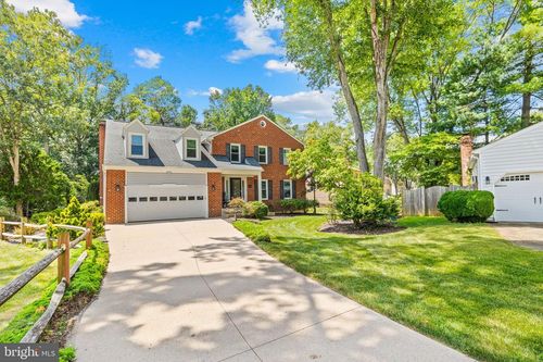 15820 Lazy Day Ln, DUMFRIES, VA, 22025-1822 | Card Image