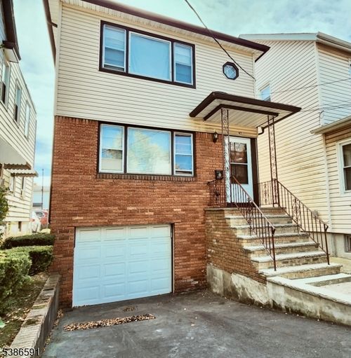1-43 Allen St, Irvington, NJ, 07111-2117 | Card Image
