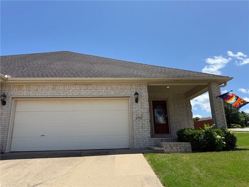 6299 W Milliken Bnd, Fayetteville, AR, 72704-7041 | Card Image