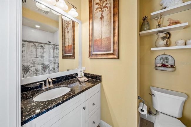 On-Suite Bath in second Bedroom | Image 25
