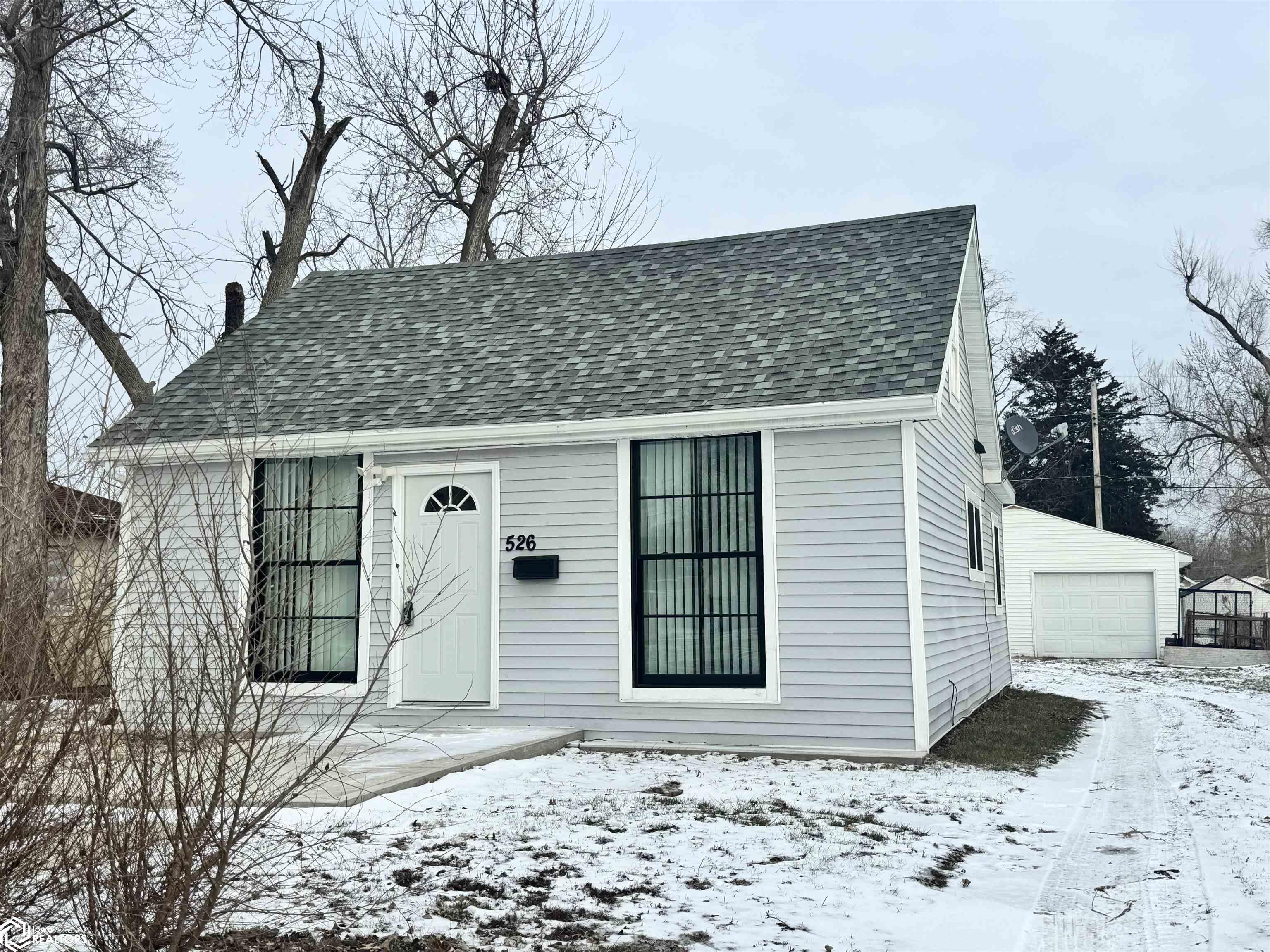 Moore St, Ottumwa, IA 52501