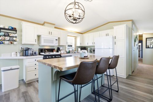 23 Spruce Dr, Belmont, NH, 03220-4457 | Card Image