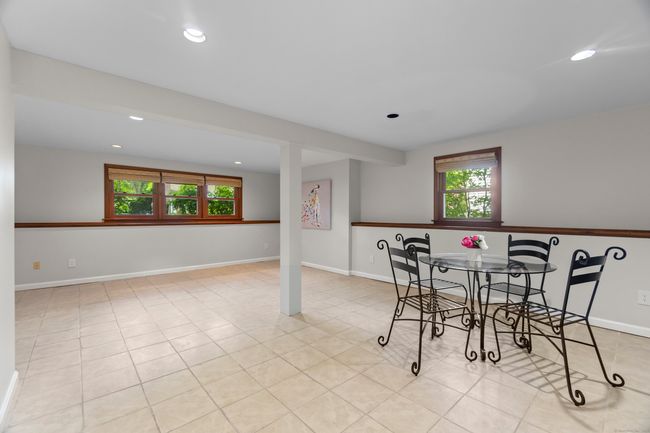 5 Robin Ln, House other with 3 bedrooms, 3 bathrooms and 4 parking in New Haven CT | Image 22
