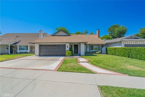 23340 Cedartown St, Newhall, CA, 91321-3507 | Card Image
