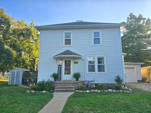200 Lake St, Ashkum, IL, 60911-6051 | Card Image