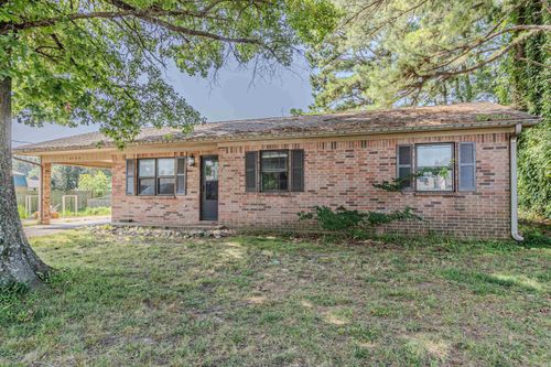 4504 Valley View Dr, Paragould, AR, 72450-2527 | Card Image