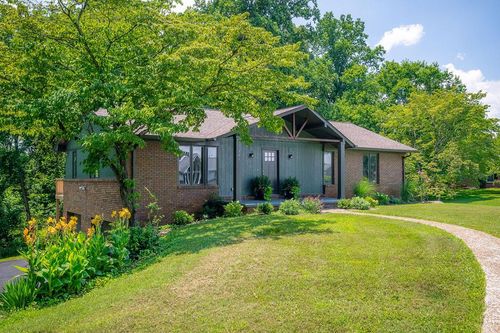 307 Gillen Dr, Sparta, TN, 38583-1405 | Card Image
