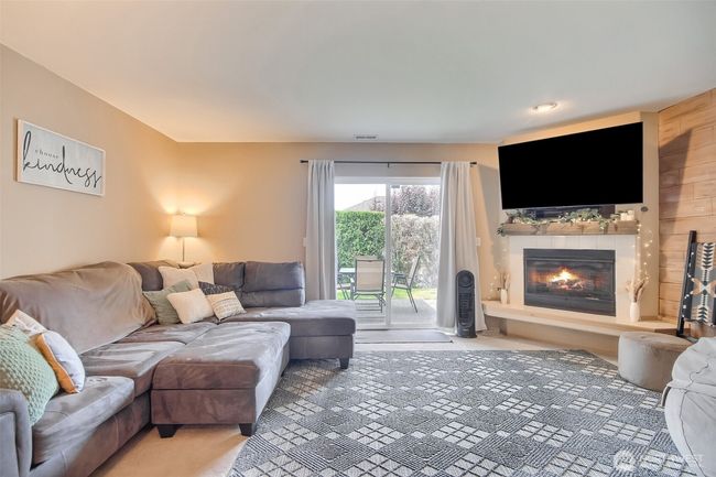 1450 Mountain View Dr, Condo with 2 bedrooms, 2 bathrooms and 2 parking in Enumclaw WA | Image 4