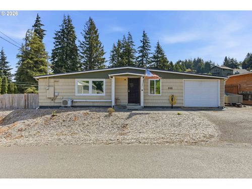 340 16th Ave, Coos Bay, OR, 97420-4416 | Card Image