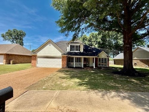 7636 Lowrance Rd, Memphis, TN, 38125-2827 | Card Image