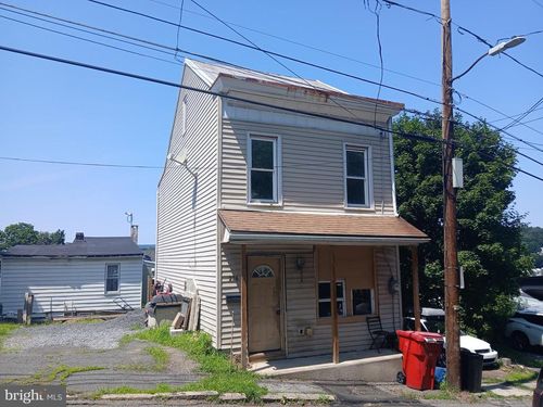 226 Pierce St, POTTSVILLE, PA, 17901-3427 | Card Image