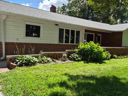 310 N 8th St, Oskaloosa, IA, 52577-2936 | Card Image